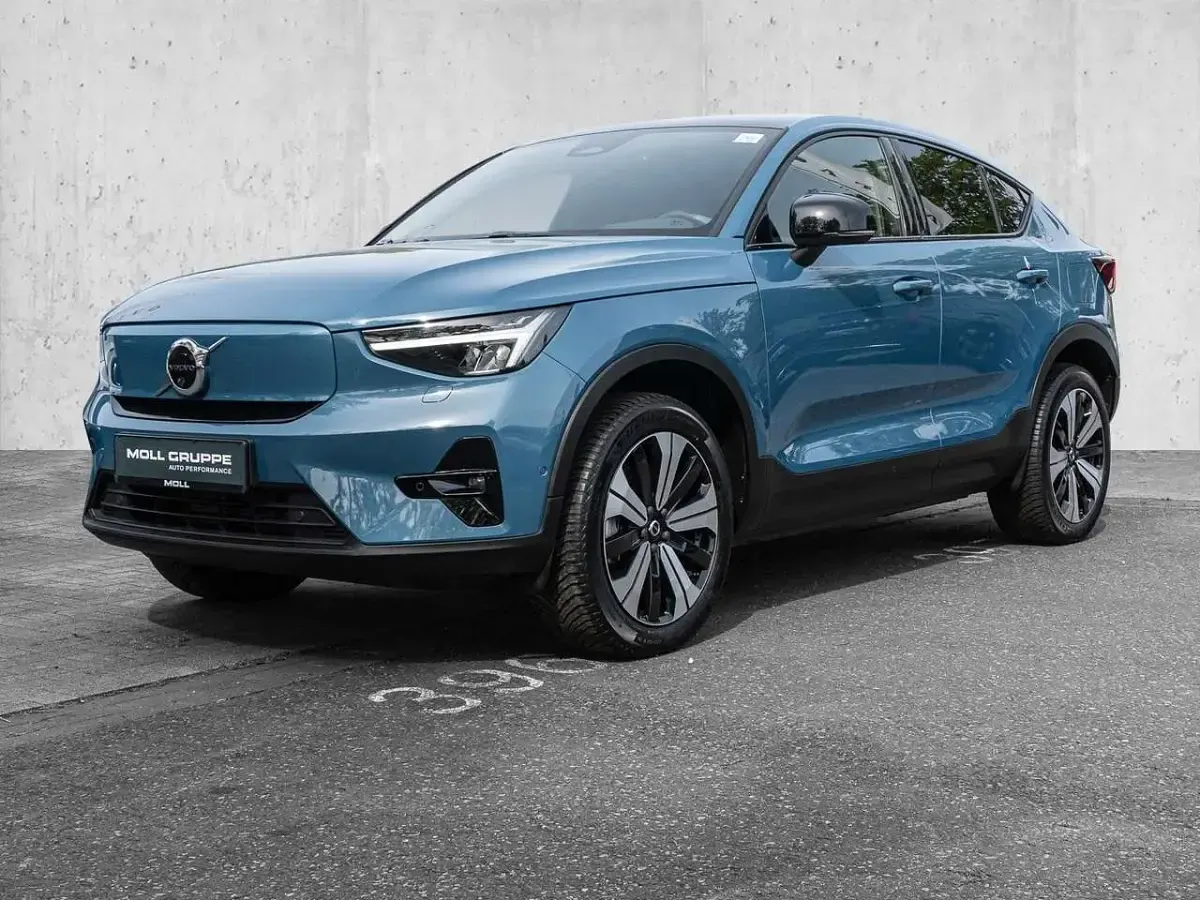Używany Volvo C40 Ultimate 300 kW (408 KM) 2023 Niebieski SUV