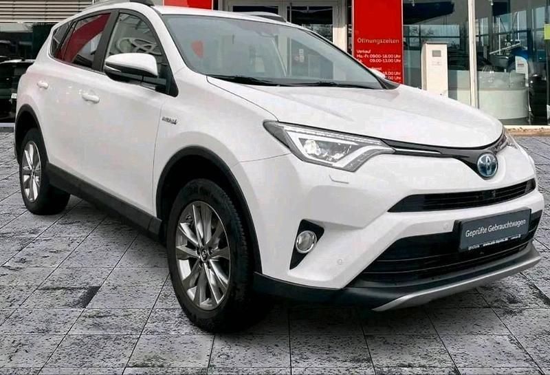 Weiß Gebraucht 2017 Toyota RAV4 Hybrid SUV | 17.999 € (Superpreis) - Bild 1/4