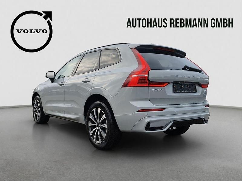 Gebraucht Volvo XC60 Plus 197 PS (144 kW) 2023 Vapour grey / metallic SUV