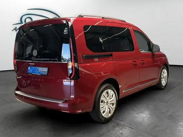 Gebraucht VW Caddy Style 122 PS (89 kW) 2025 Rot Van / Kleinbus