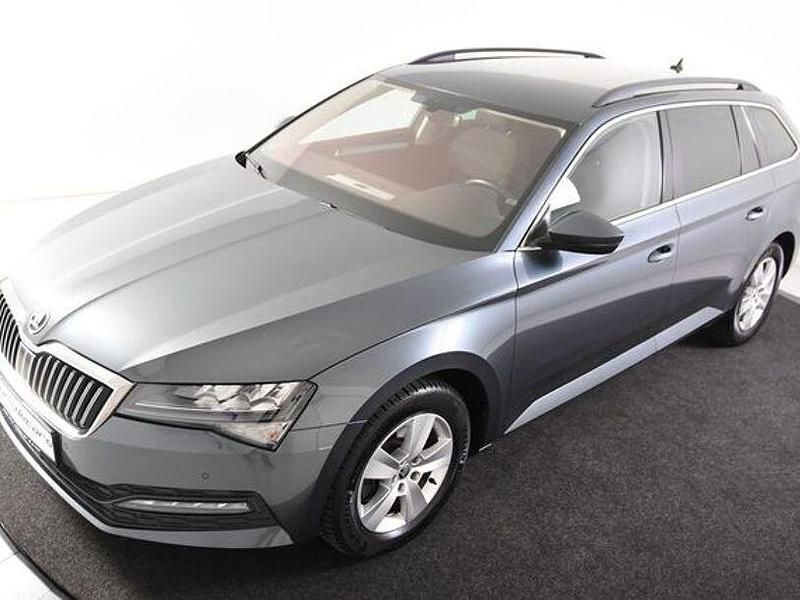Gebraucht Skoda Superb 122 PS (89 kW) 2021 Grau Kombi