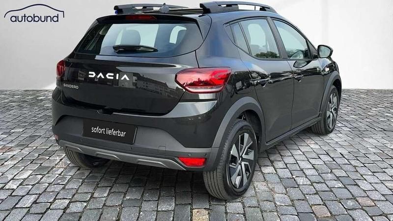 Neu Dacia Sandero Expression 91 PS (66 kW) 2025 Schwarz Kleinwagen