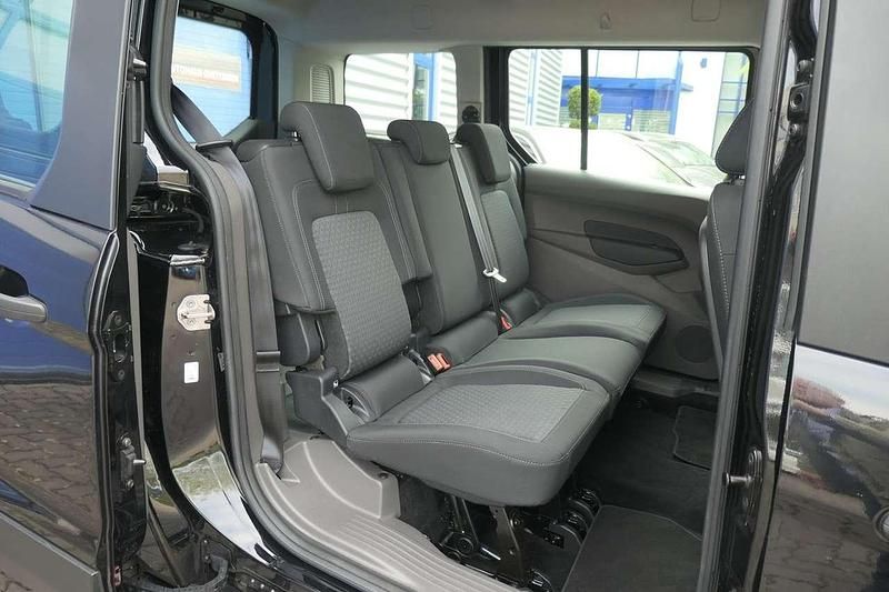 Second-hand Ford Transit 99 CP (72 kW) 2021 Negru Break