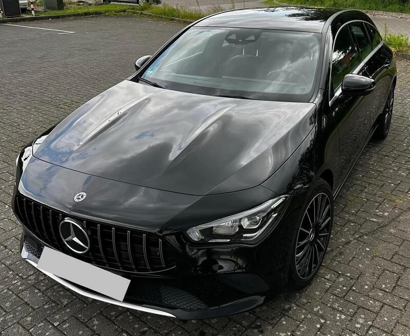 Schwarz Gebraucht 2021 Mercedes CLA180 Shooting Brake Kombi | 21.990 € (Superpreis) - Bild 1/4