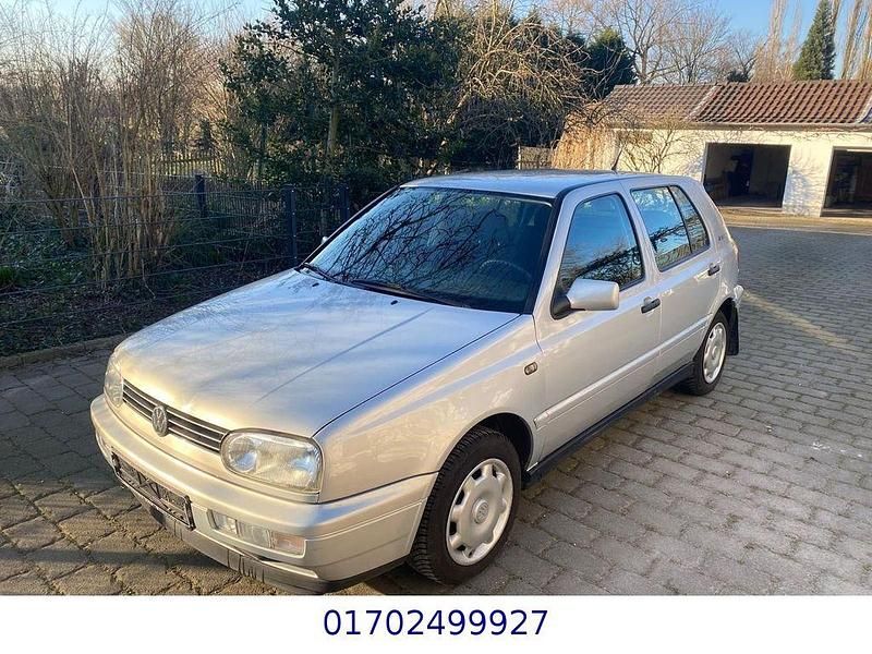 Gebraucht VW Golf III 75 PS (55 kW) 1995 Silber Limousine