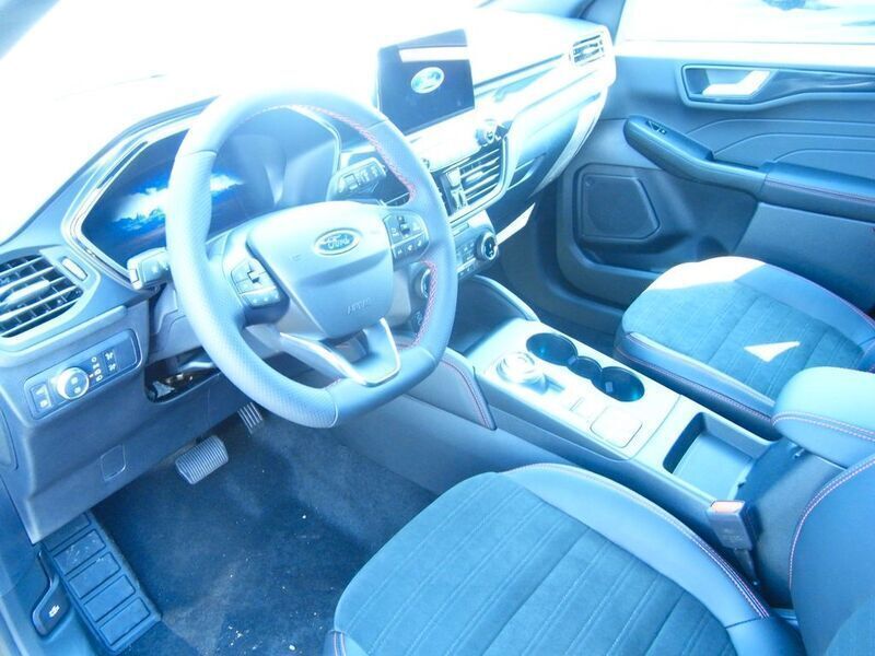 Gebraucht Ford Kuga ST-Line X 224 PS (164 kW) 2023 Silber SUV