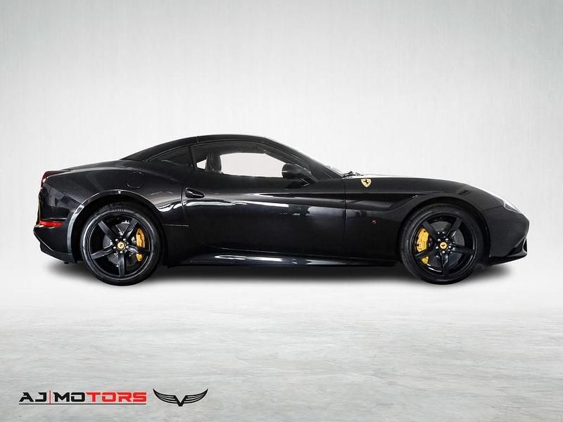 Gebraucht Ferrari California 560 PS (411 kW) 2017 Schwarz Cabrio
