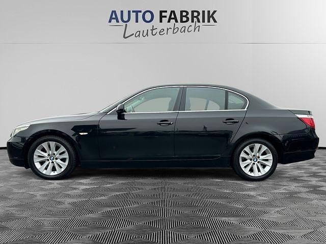 Gebraucht BMW 523 Advantage 177 PS (130 kW) 2005 Schwarz Limousine