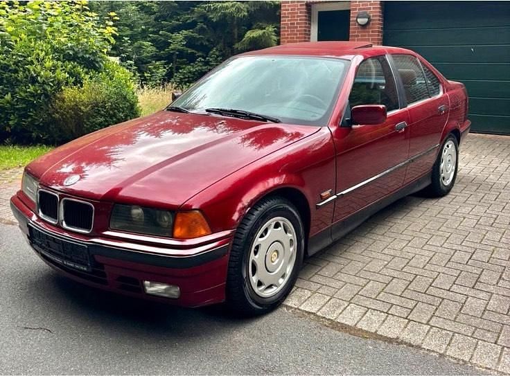 Rot Gebraucht 1998 BMW 316 Limousine | 3.999 € (Fairer Preis) - Bild 1/4