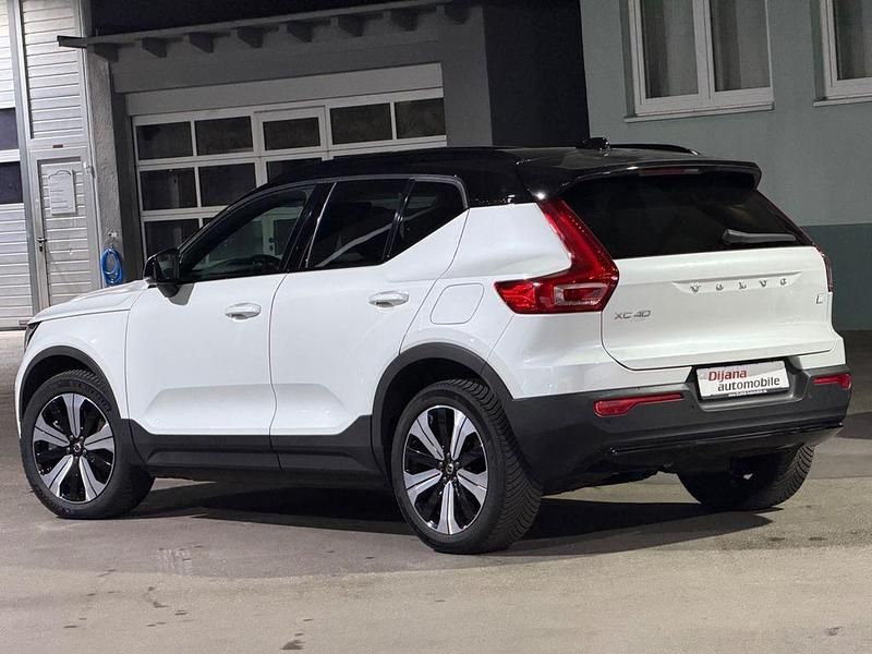 Gebraucht Volvo XC40 Ultimate 169 kW (231 PS) 2022 Crystal white premium SUV