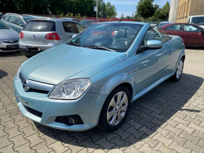 Blau Gebraucht 2009 Opel Tigra Cabrio | 3.950 € (Fairer Preis) - Bild 1/4