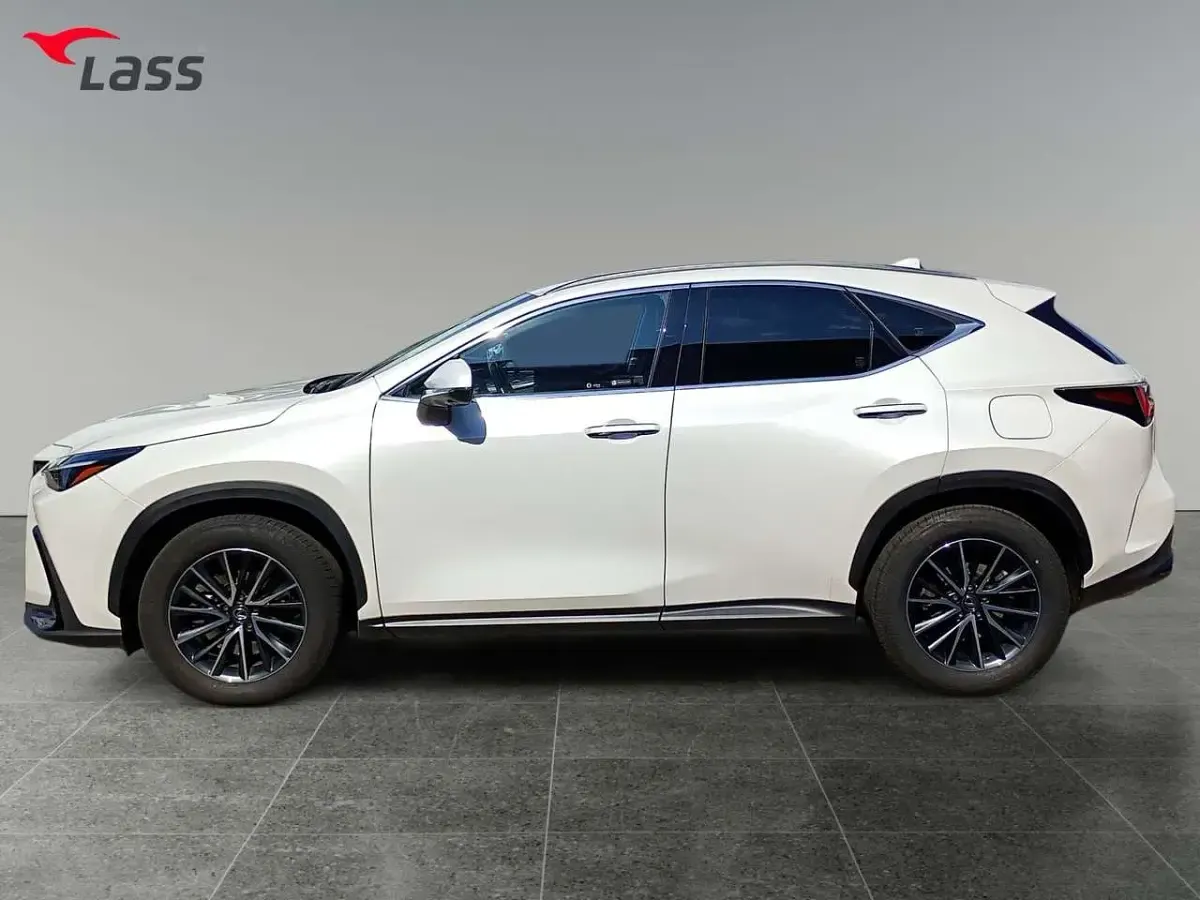 Gebraucht Lexus NX450h+ Business Edition 309 PS (227 kW) 2023 Weiß SUV