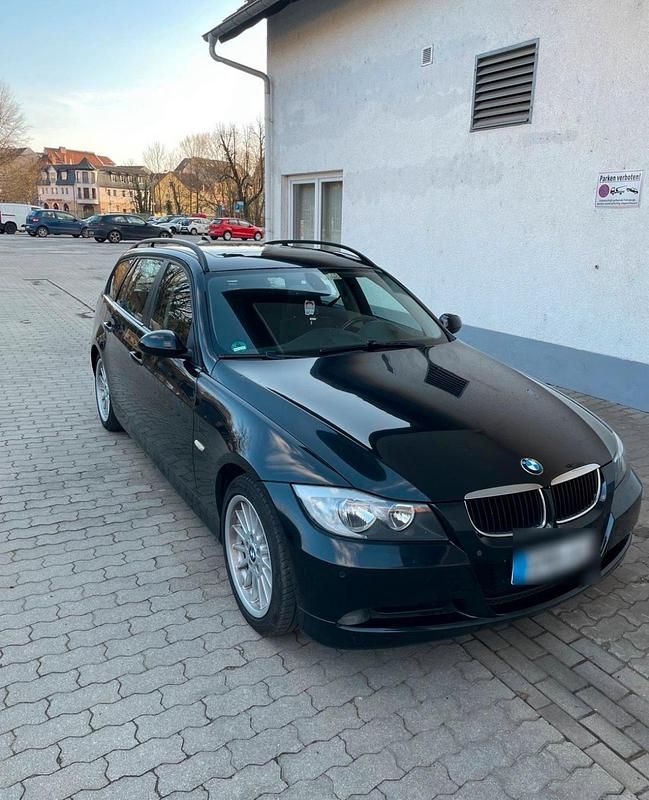Schwarz Gebraucht 2006 BMW 320 Kombi | 3.000 € (Fairer Preis) - Bild 1/4