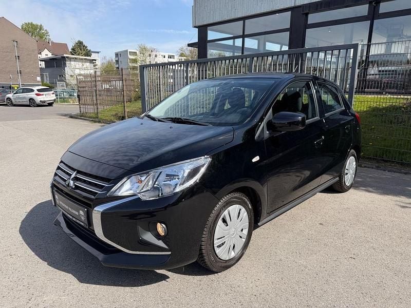 Gebraucht Mitsubishi Space Star Select 71 PS (52 kW) 2025 Schwarz Kleinwagen