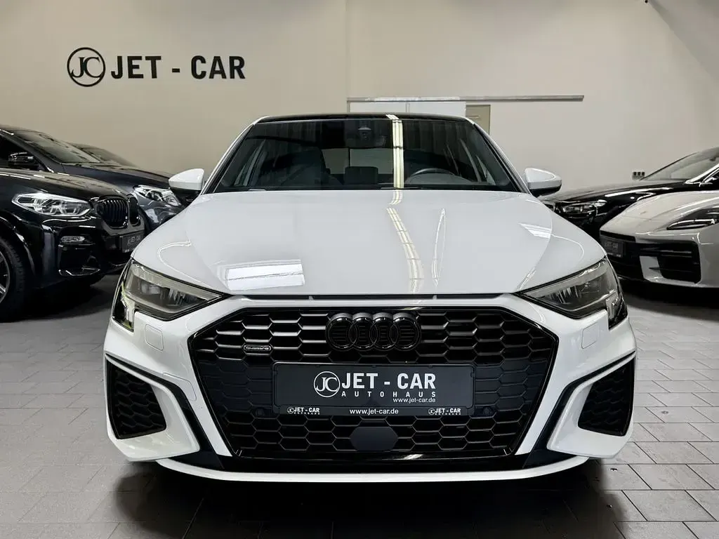 Gebraucht Audi A3 S-Line 190 PS (139 kW) 2023 Weiß Limousine