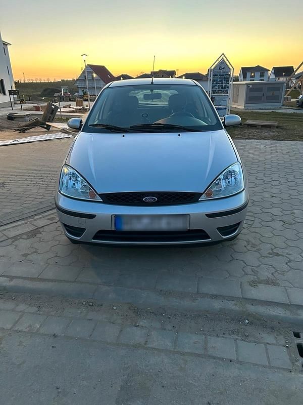 Gebraucht Ford Focus 101 PS (74 kW) 2003 Grau Kleinwagen