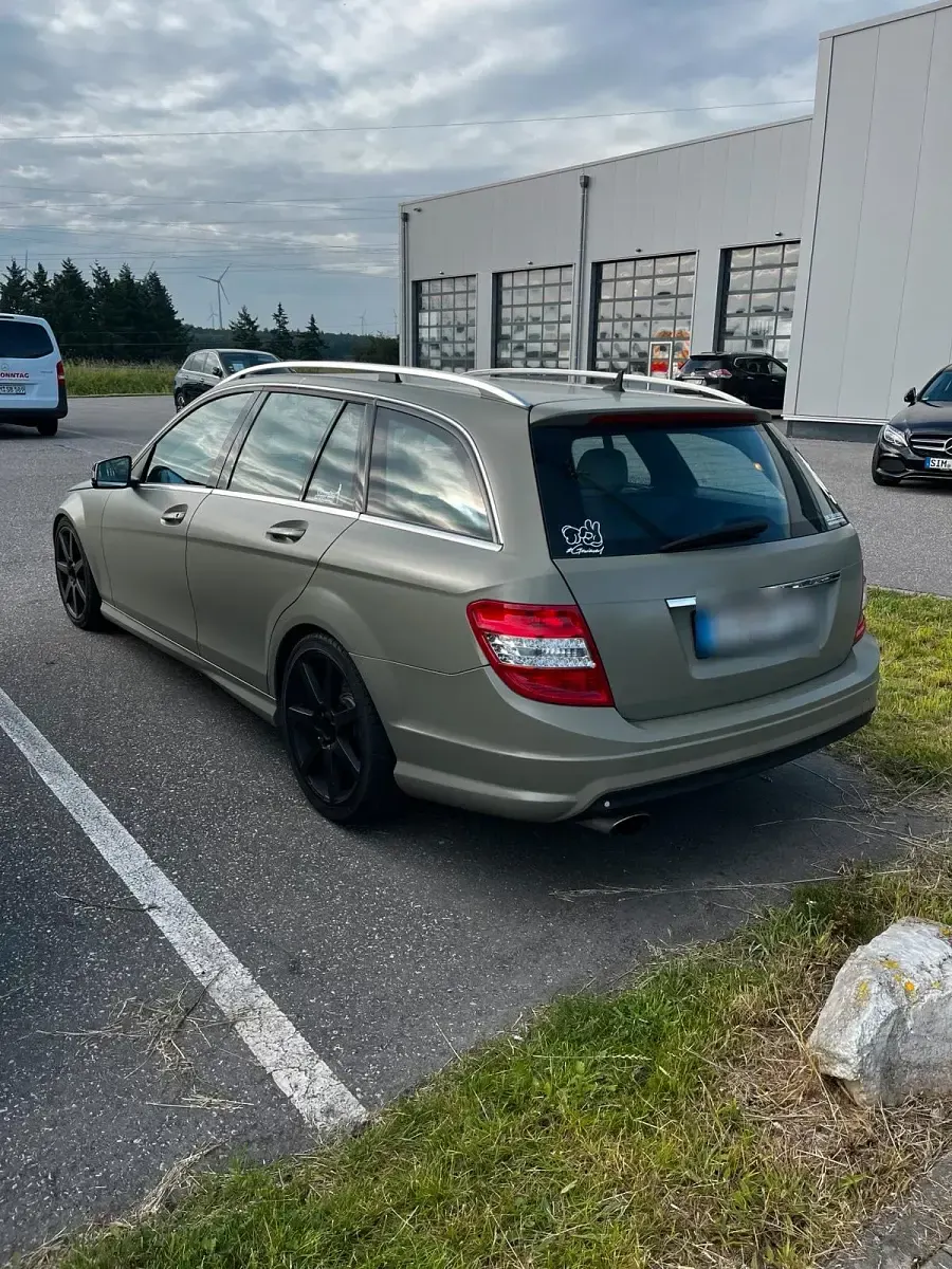 Gebraucht Mercedes C250 204 PS (150 kW) 2010 Schwarz Kombi