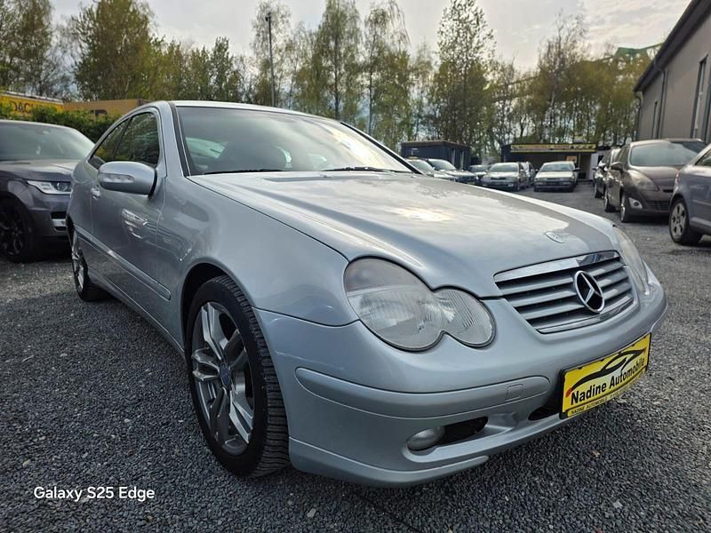 Gebraucht Mercedes C180 129 PS (94 kW) 2001 Grau Coupé