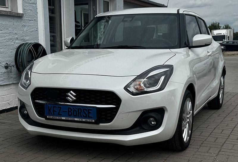 Gebraucht 2024 Suzuki Swift Comfort+ Kleinwagen | 15.900 € (Fairer Preis) - Bild 1/4
