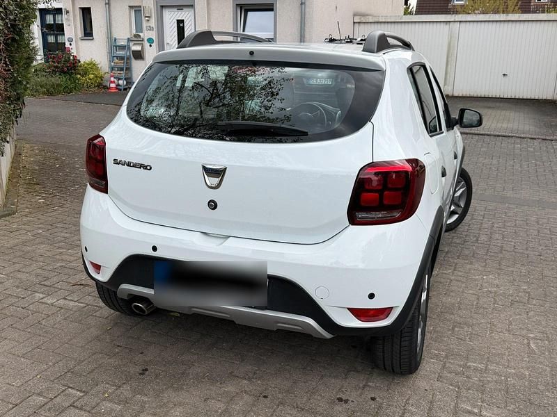 Gebraucht Dacia Sandero Prestige 90 PS (66 kW) 2019 Weiß SUV