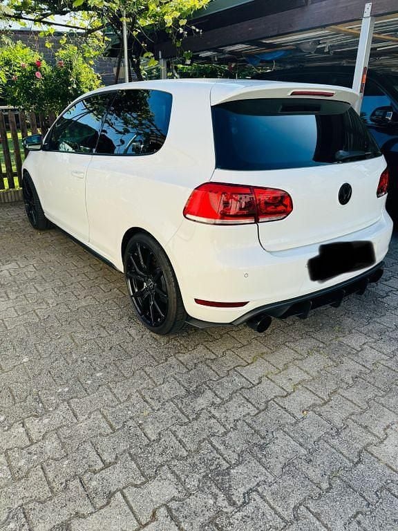 Gebraucht VW Golf VI GTI 271 PS (199 kW) 2011 Weiß Kleinwagen