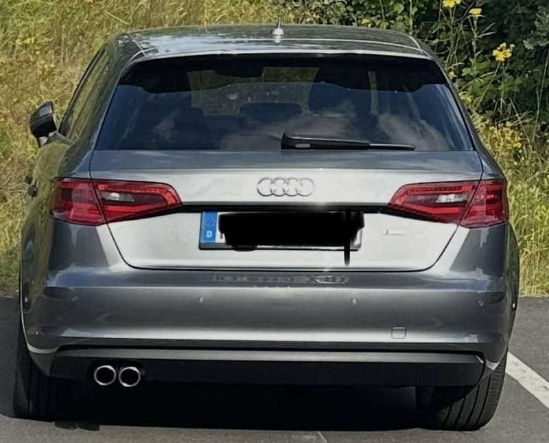 Gebraucht Audi A3 Ambition 150 PS (110 kW) 2015 Grau Limousine