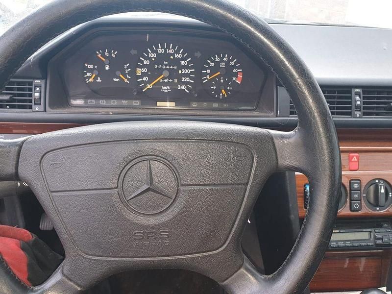 Gebraucht Mercedes 200 136 PS (100 kW) 1995 Braun Coupé