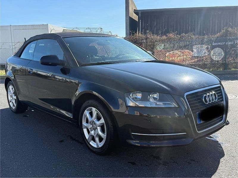Gebraucht Audi A3 Cabriolet 105 PS (77 kW) 2010 Schwarz Cabrio