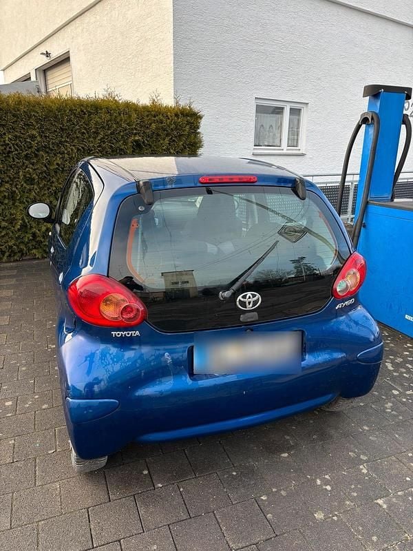 Gebraucht Toyota Aygo 67 PS (49 kW) 2007 Blau Kleinwagen