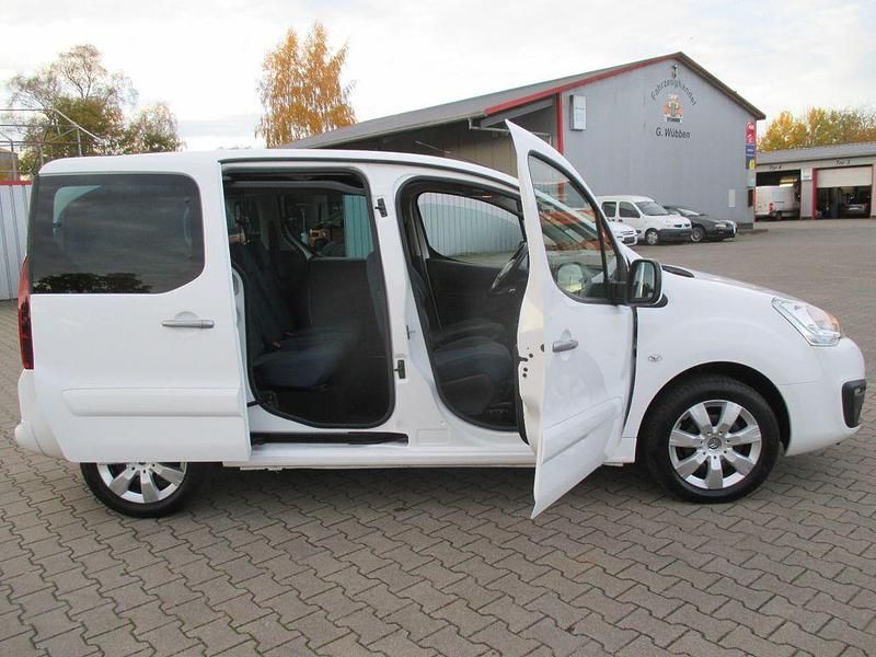 Gebraucht Citroën Berlingo SELECTION 99 PS (72 kW) 2018 Weiß Van / Kleinbus
