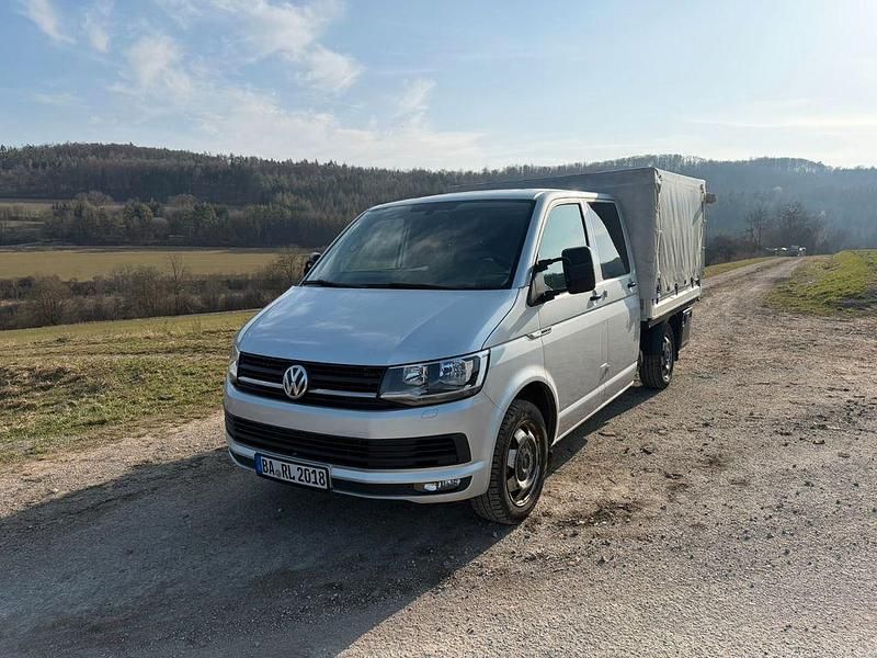 Gebraucht VW Transporter 150 PS (110 kW) 2016 Silber Van