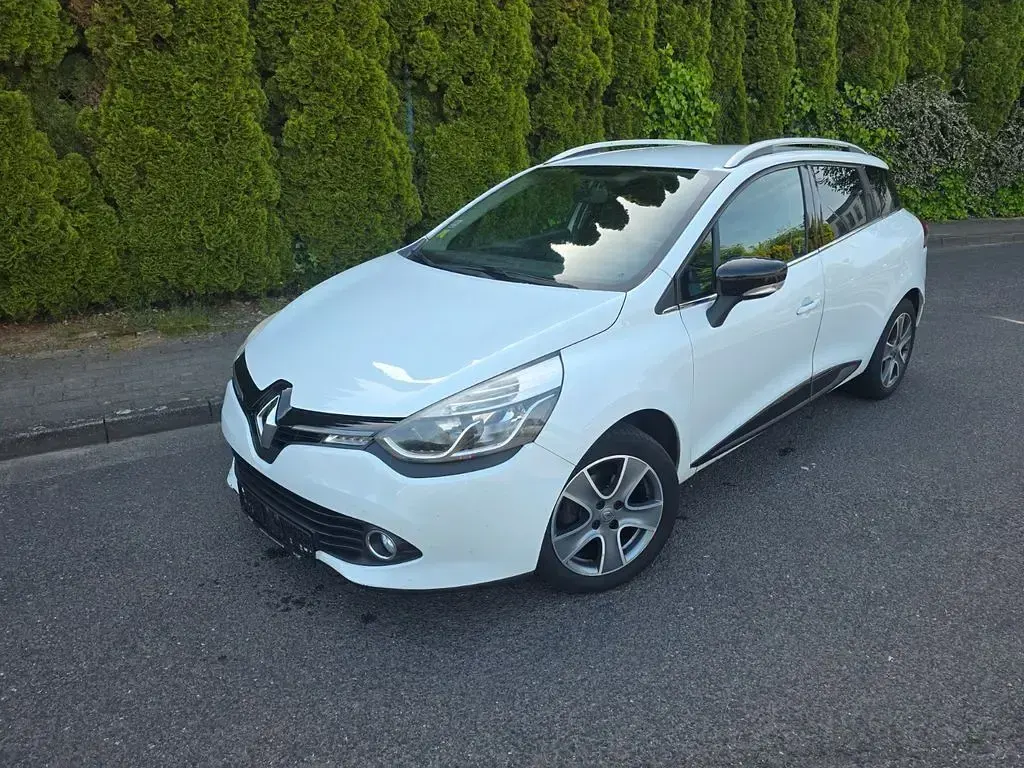 Gebraucht Renault Clio Dynamique 90 PS (66 kW) 2015 Weiß Limousine