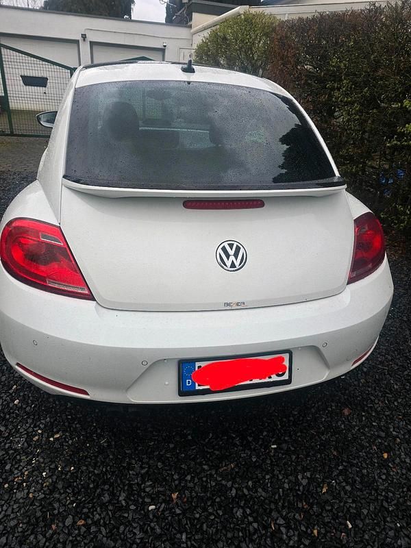 Gebraucht VW Beetle 150 PS (110 kW) 2015 Weiß Kleinwagen