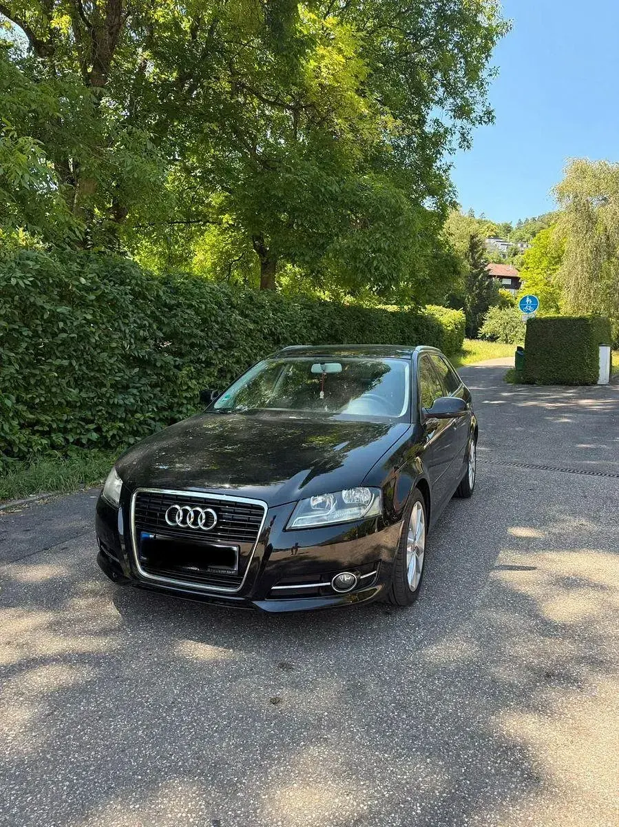 Gebraucht Audi A3 Ambiente 125 PS (91 kW) 2011 Schwarz Kleinwagen