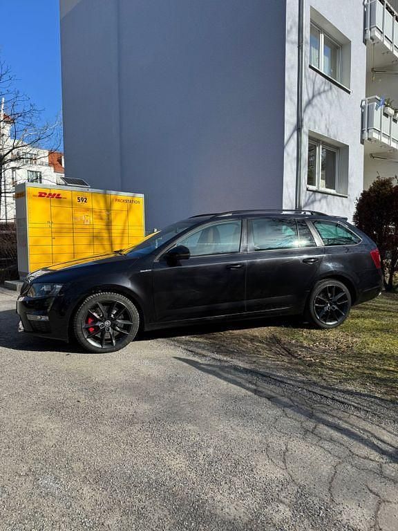 Gebraucht Skoda Octavia RS 184 PS (135 kW) 2016 Schwarz Kleinwagen