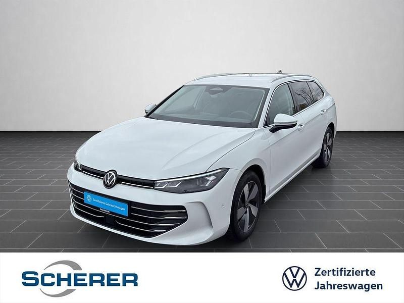 Pure white Gebraucht 2025 VW Passat IQ Drive Kombi | 35.990 € - Bild 1/3