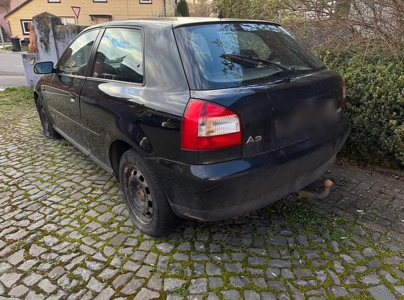 Second-hand Audi A3 101 CP (74 kW) 2002 Negru Hatchback