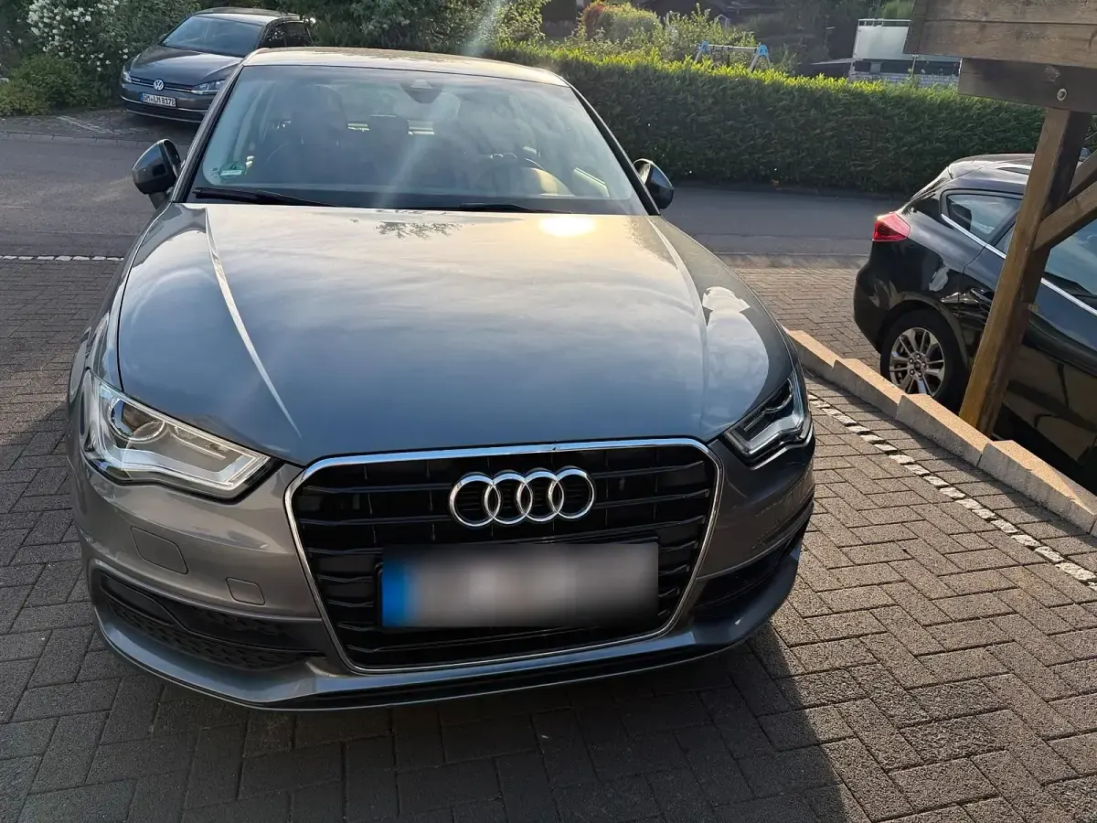 Gebraucht Audi A3 Sportback S-Line 150 PS (110 kW) 2015 Grau Kleinwagen