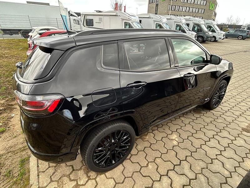 Gebraucht Jeep Compass 131 PS (96 kW) 2023 Schwarz SUV