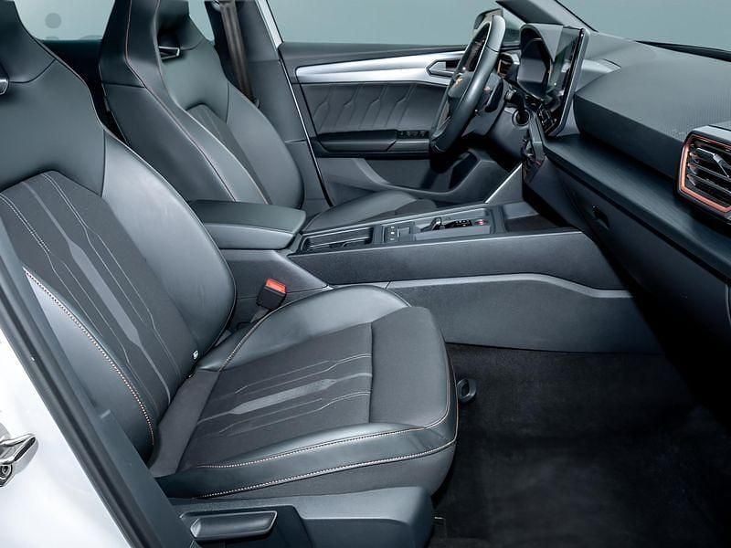 Używany Cupra Leon 245 KM (180 kW) 2024 Biały Kombi