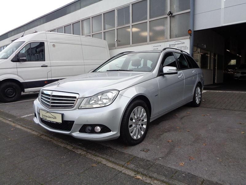 Gebraucht Mercedes C200 136 PS (100 kW) 2012 Silber Kombi