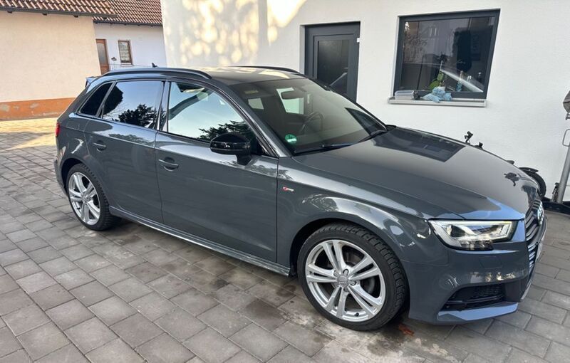 Grau Gebraucht 2019 Audi A3 S-Line Limousine | 19.900 € (Guter Preis) - Bild 1/4