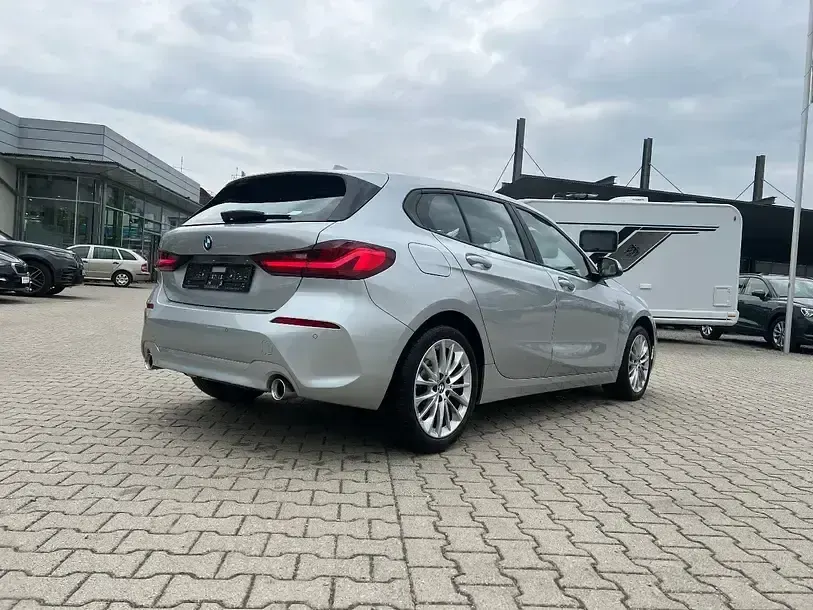 Brugt BMW 118 Advantage 150 HK (110 kW) 2021 Sølv Hatchback