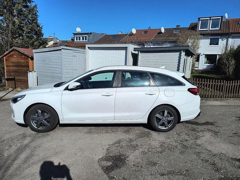 Gebraucht Hyundai i30 Edition+ 140 PS (102 kW) 2018 Weiß Kombi