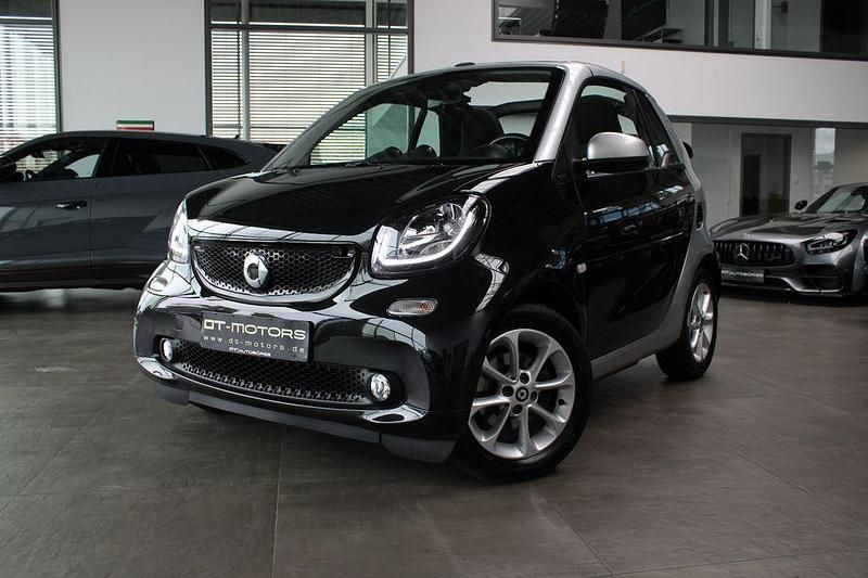 Schwarz Gebraucht 2017 Smart ForTwo Cabrio Cabrio | 13.900 € (Fairer Preis) - Bild 1/4