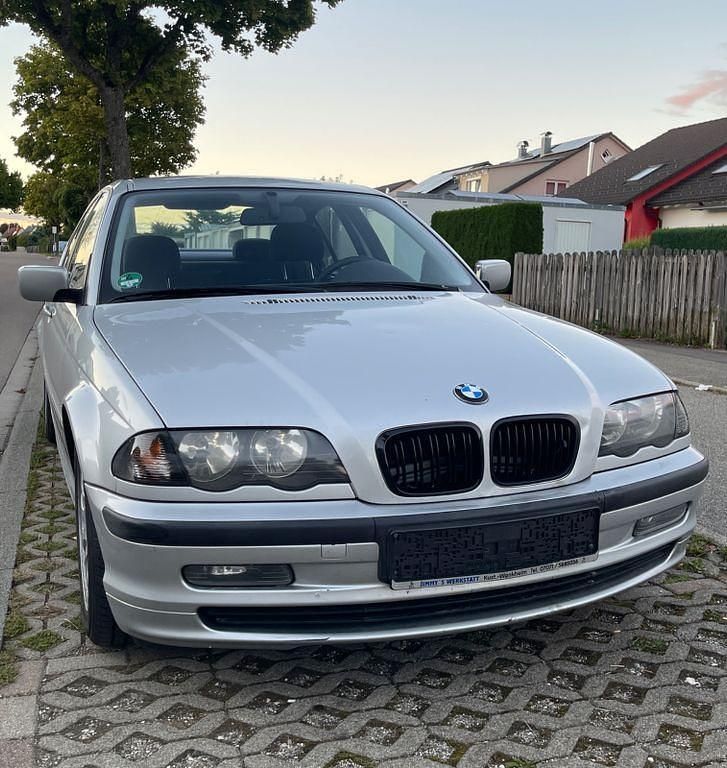 Silber Gebraucht 1999 BMW 320 Performance Limousine | 2.550 € (Superpreis) - Bild 1/4