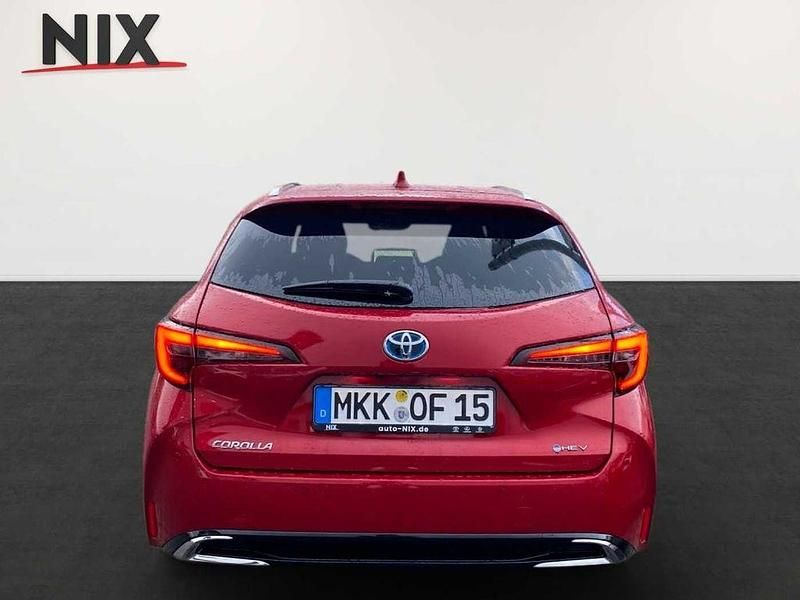 Neu Toyota Corolla 122 PS (89 kW) 2026 Rot Kombi
