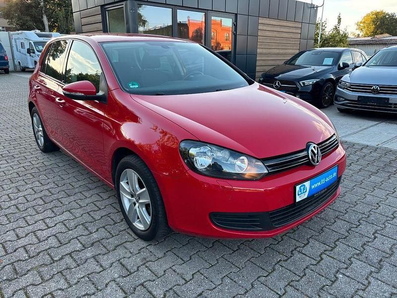 Tornadorot Gebraucht 2009 VW Golf VI Comfortline Limousine | 3.999 € (Fairer Preis) - Bild 1/4