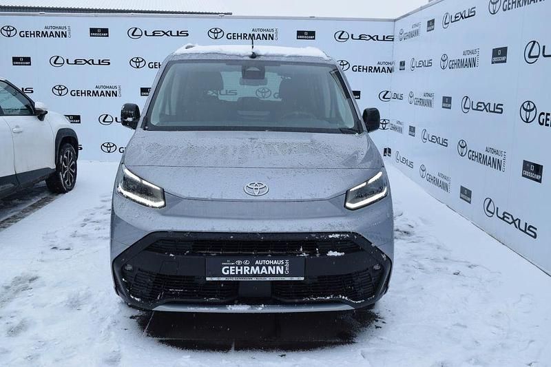 Neu Toyota Proace Verso City 102 PS (75 kW) 2026 Silber Kombi