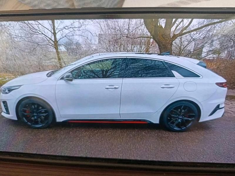 Gebraucht Kia ProCeed GT 204 PS (150 kW) 2019 Weiß Kombi